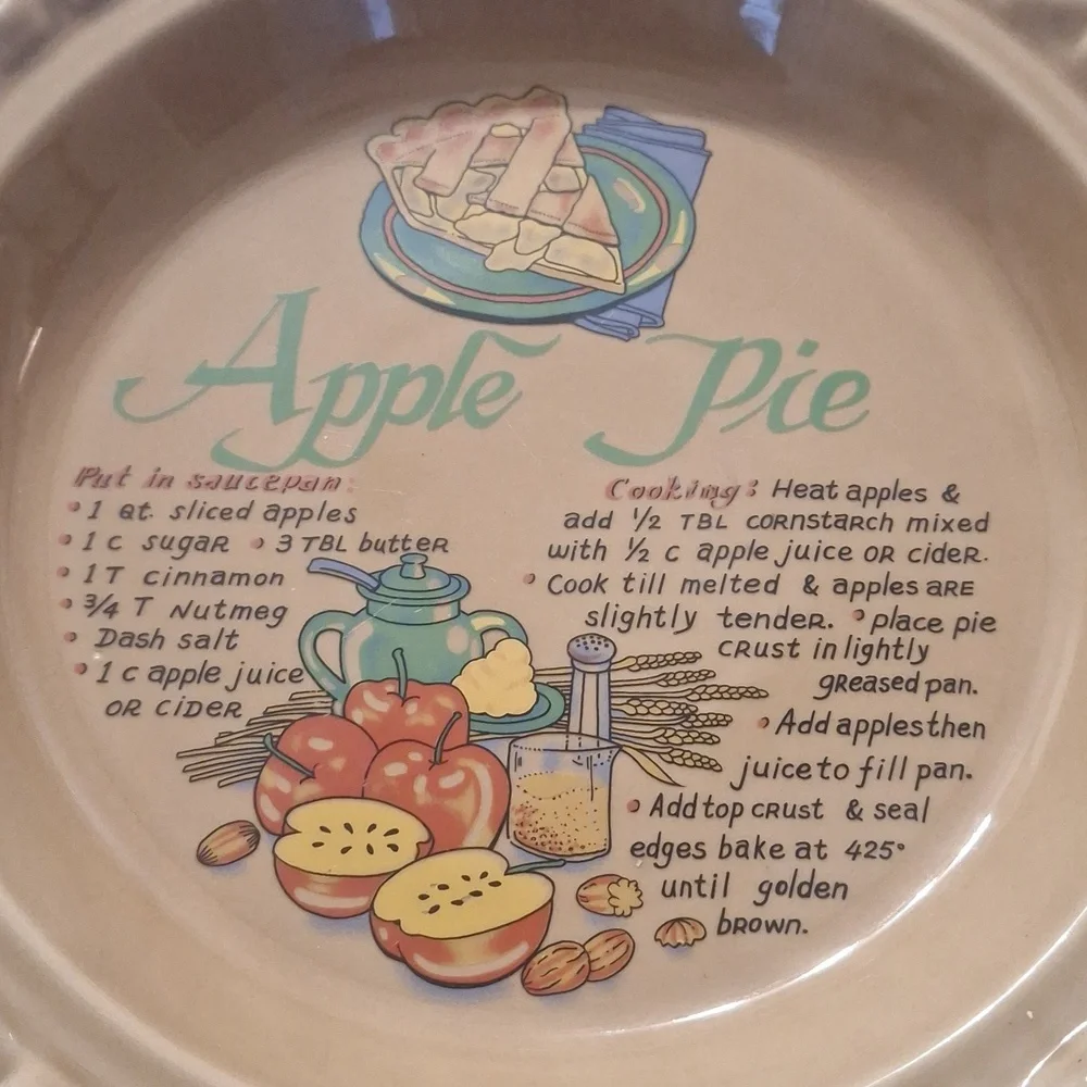 Universal Trumps Corp vintage apple